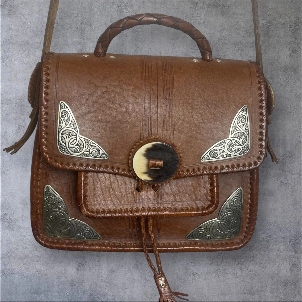 Four Winds West Handmade Vtg Leather Handbag Silver Accents Cow Horn Conchos